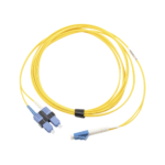 Jumper de Fibra ?ptica Monomodo (OS2), XGLO, LC/UPC-SC/UPC Duplex, OFNR, Color Amarillo, 10 Metros (32.81 Pies)