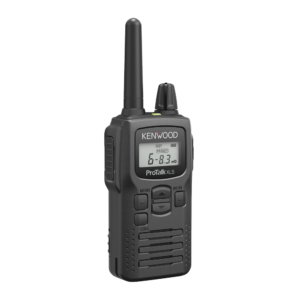Radio portátil UHF 450-470 MHz, 2 W, 16 canales, Resistente a Golpes MIL-STD-810, manos libres VOX. Incluye antena, batería, cargador y clip