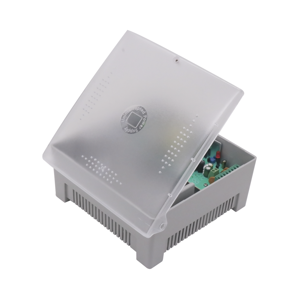 Fuente de Poder con Gabinete de 4 Salidas de 11 - 15 Vcc / 5 Amper / Voltaje de Entrada: 96 - 264 Vca / Soporta Protección contra Sobrecorriente de Salida, Protección contra Cortocircuito / Led Indicador