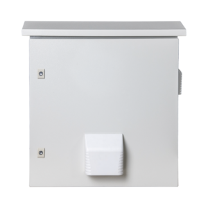 Gabinete Ventilado de Acero IP55 Uso en Exterior (593 x 609 x 399 mm) con Placa Trasera Interior Metǭlica y Compuerta Inferior Atornillable. Incluye Ventilador, Ventilas, filtros, Montaje Rack 19", Terminal de Tierra F??sica, Chapas y Ll