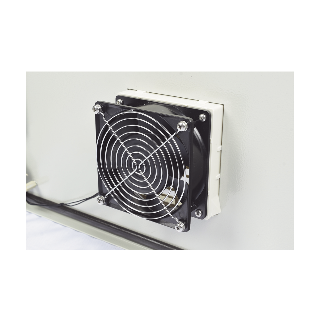 Gabinete Ventilado de Acero IP55 Uso en Exterior (600 x 800 x 300 mm) con Placa Trasera Interior Metálica y Compuerta Inferior Atornillable. Incluye Ventilador, Ventilas, filtros, Chapas y Llave T. - Imagen 6