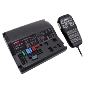 Sirena Vehicular de 200W de Potencia, Programable, Con Controlador Unimando de 15 Botones Para Control de Tonos, 12 Salidas Auxiliares y Micrófono