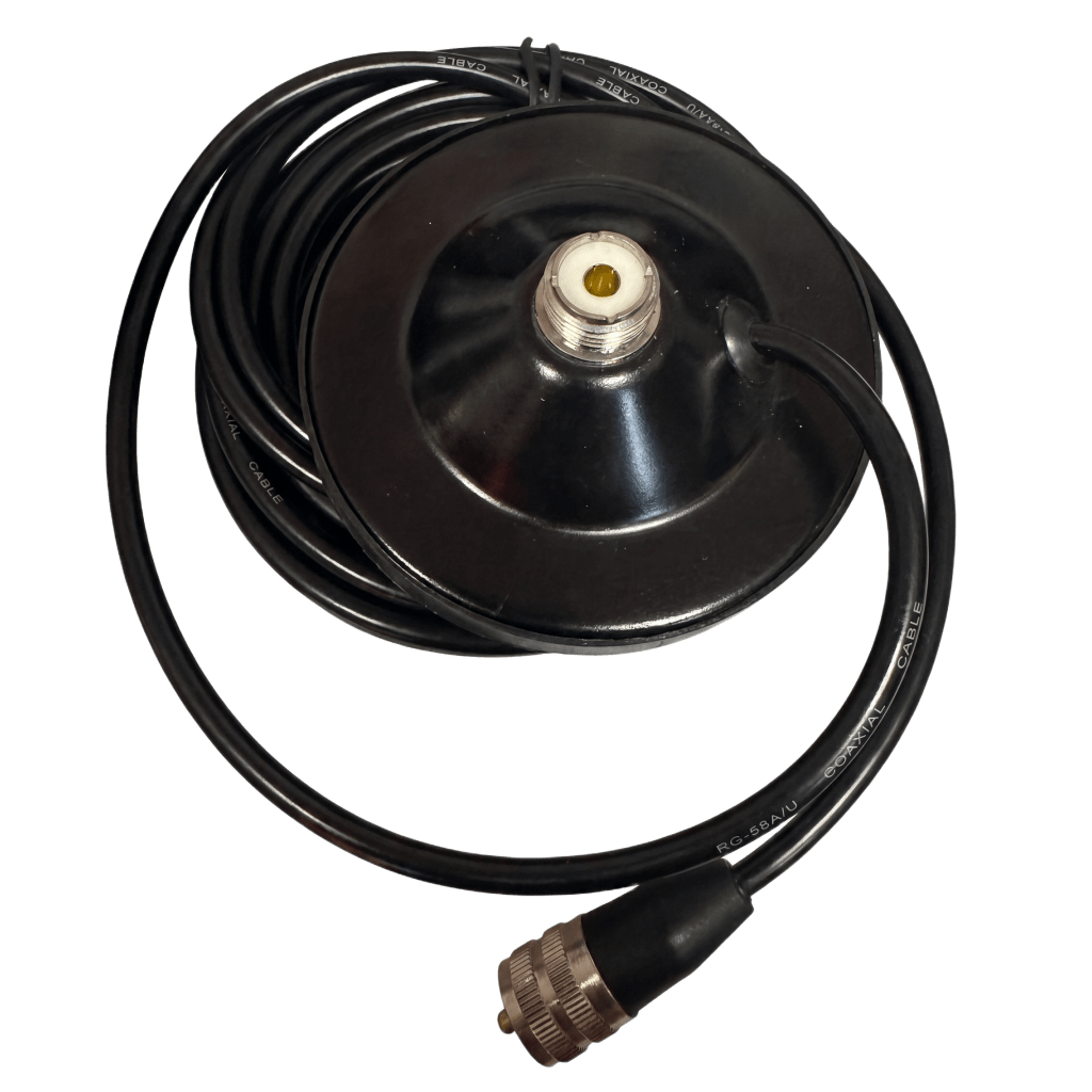 Montaje MagnǸtico / Diǭmetro 90 mm (3.5 in) / Conector SO239 / 4.5 m de cable RG58 / Para Veh??culos
